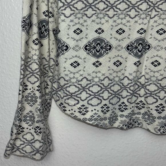 Aventura Organic Cotton Printed Light Airy Blouse Women's large Cream Gray - Picture 6 of 16